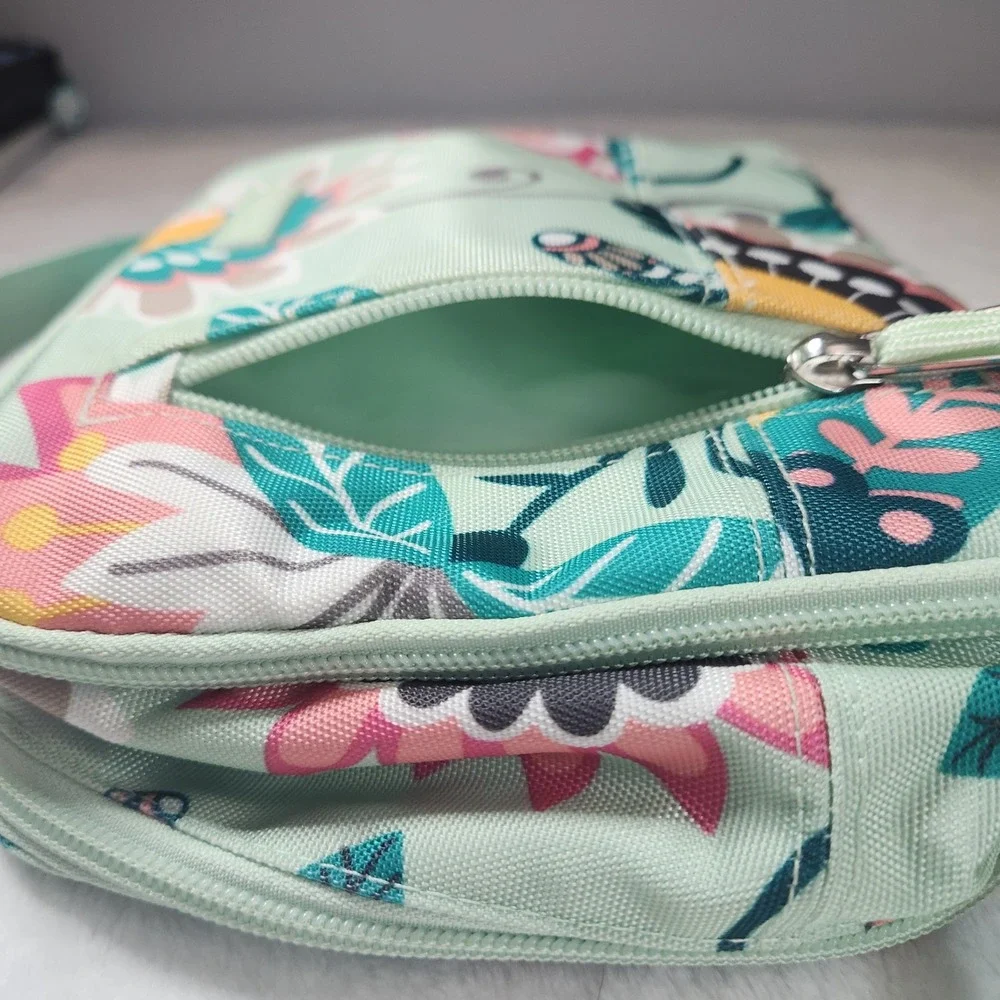 Vera Bradley Mint Flowers Travel Cosmectics Organizer Bag Retired Print Floral